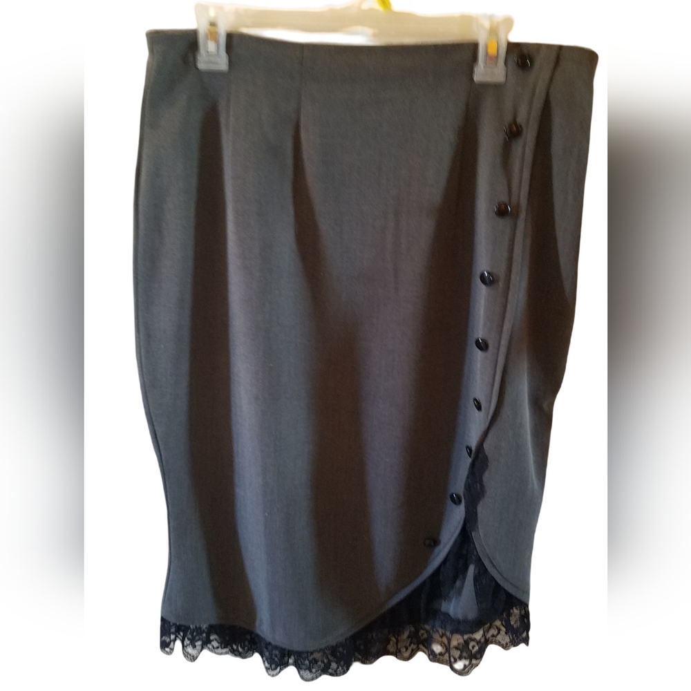 Vintage Inspired Gray Skirt with Black Lace and Button Trim Size 44 European XL